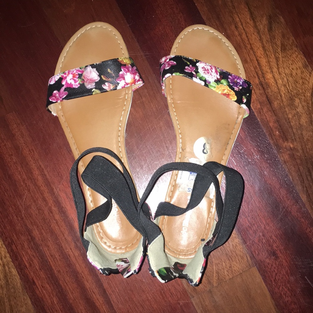 Black Floral Sandals